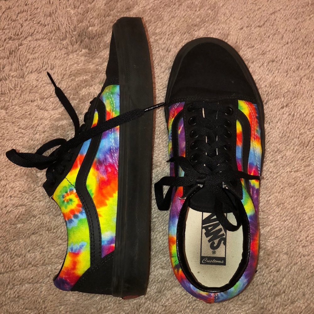 Tie dye old skool vans